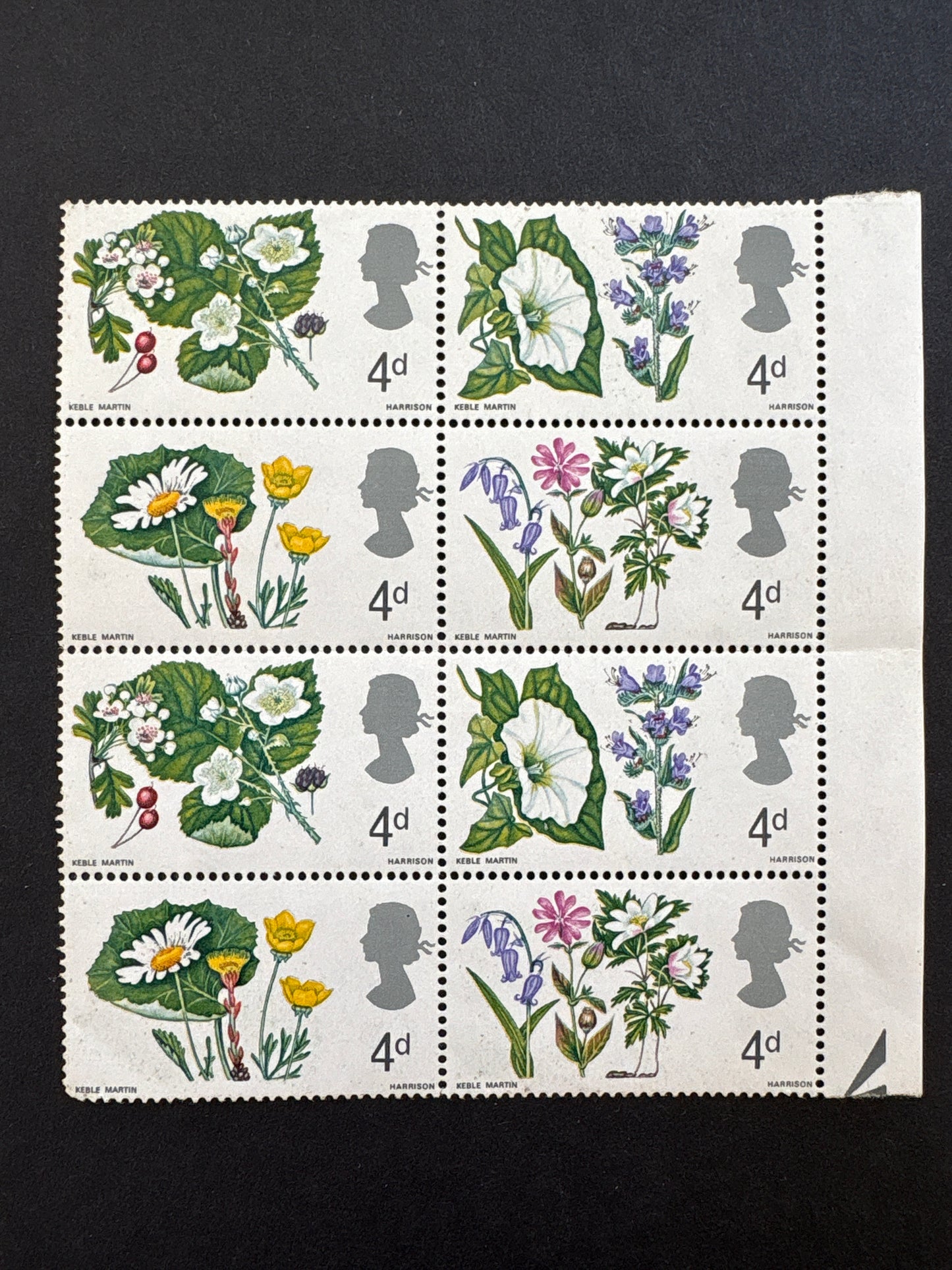 Mint - British Wild Flowers 1967 - Part Sheet Containing 2 Blocks of the 4 Se-tenant Stamps
