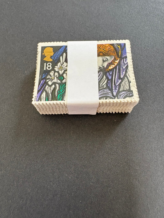 Craft - Bundle of 100 Identical Used Christmas Stamps